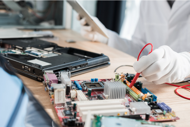 Learn the Signs That Show Your Smart TV Needs Repair Services